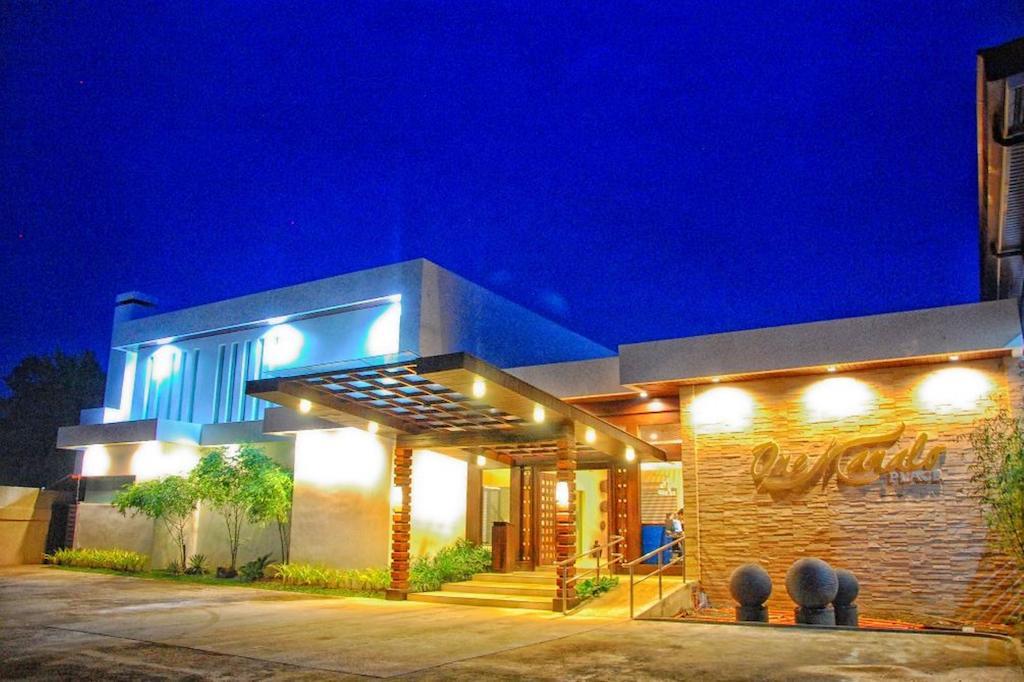 One Manalo Place Puerto Princesa Екстериор снимка