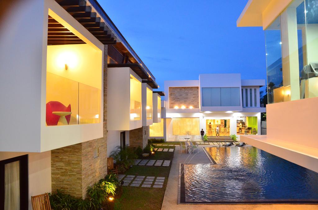 One Manalo Place Puerto Princesa Екстериор снимка