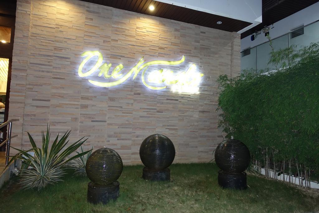 One Manalo Place Puerto Princesa Екстериор снимка