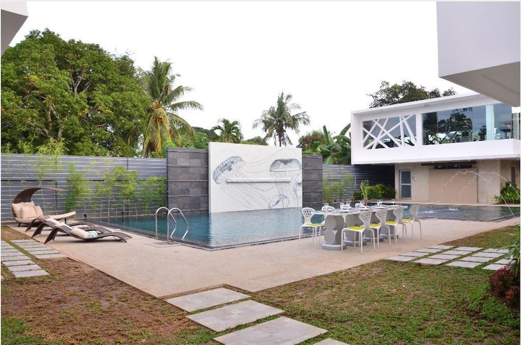 One Manalo Place Puerto Princesa Екстериор снимка