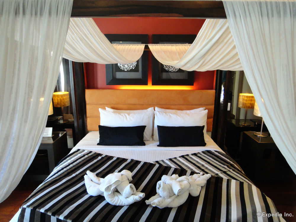 One Manalo Place Puerto Princesa Екстериор снимка